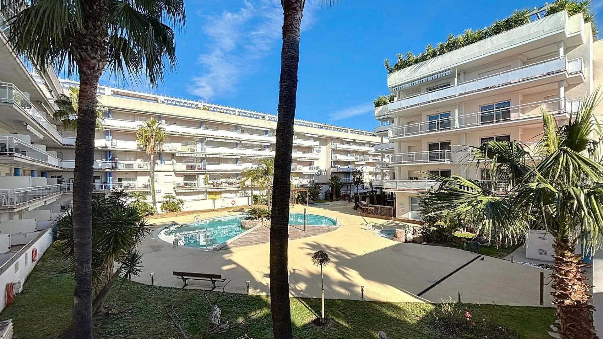 Port Canigo 1 150- Magnifico Apartamento Con Pisci Roses